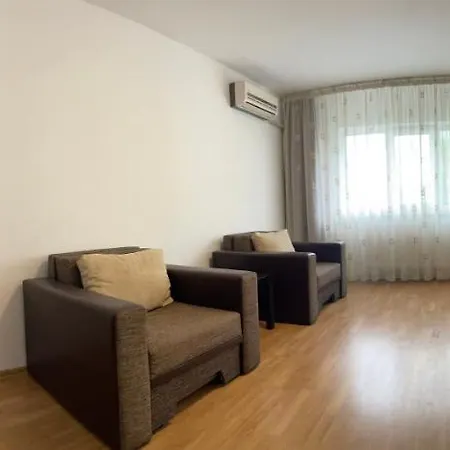 Seaview Serviced Apartment *